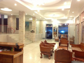 Отель Mitaree Hotel 1  Mae Sariang